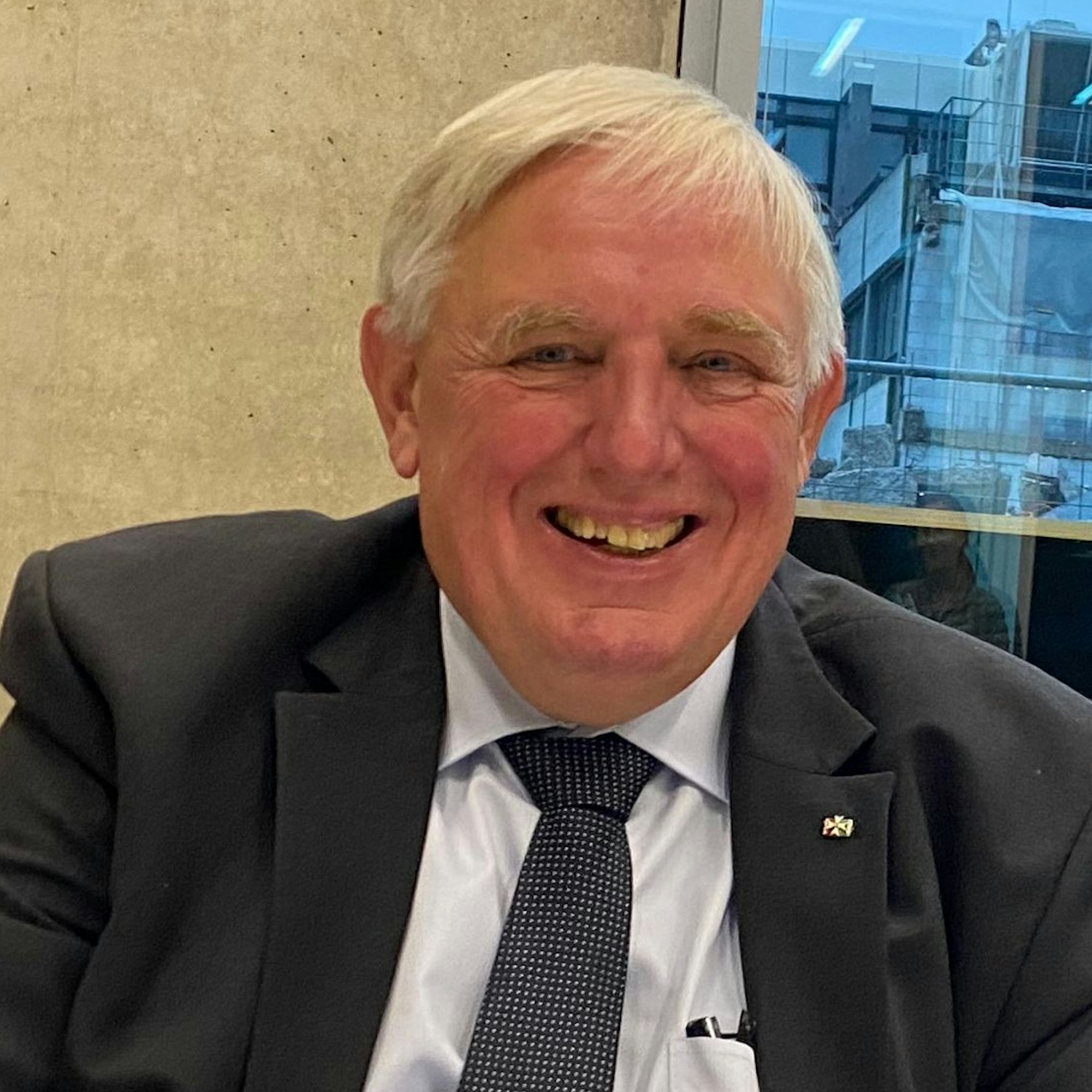 Minister Karl-Josef Laumann bei einem Besuch in Aachen.