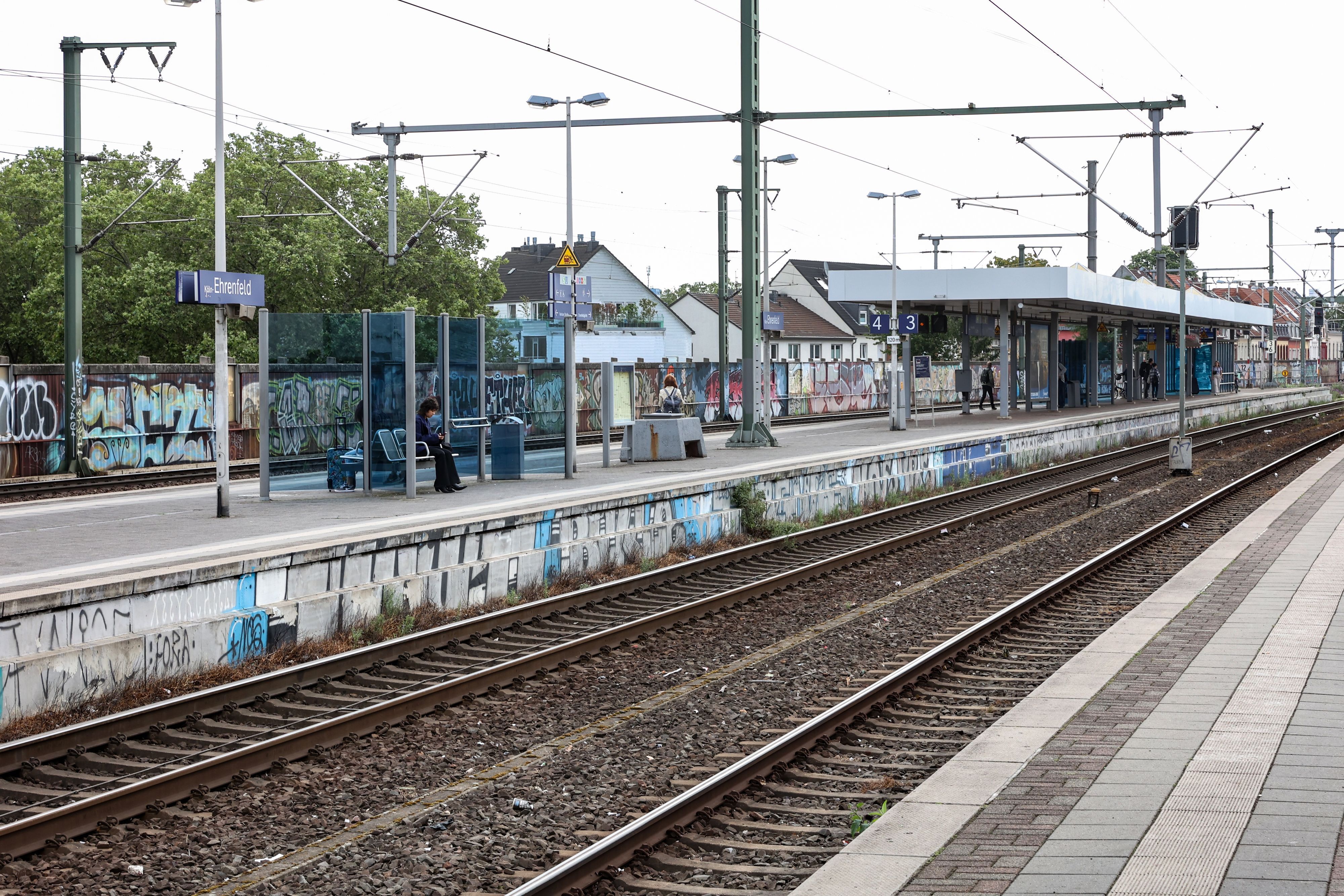 Der Bahnhof Ehrenfeld (Archivfoto) wurde Montagfrüh (1. Juni) wegen eines Notarzteinsatzes gesperrt.