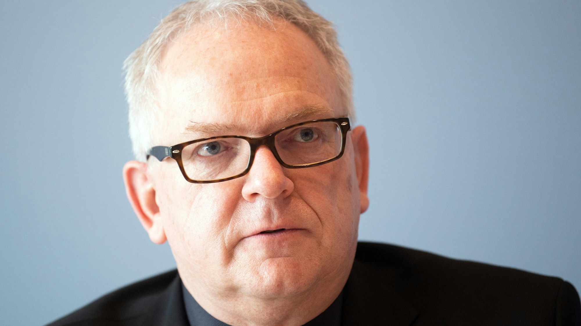 ARCHIV - 08.03.2021, Nordrhein-Westfalen, Düsseldorf: Johannes Hermanns, aufgenommen in Düsseldorf, bislang Landeskriminaldirektor im NRW-Innenministerium, wird neuer Polizeipräsident in Köln.