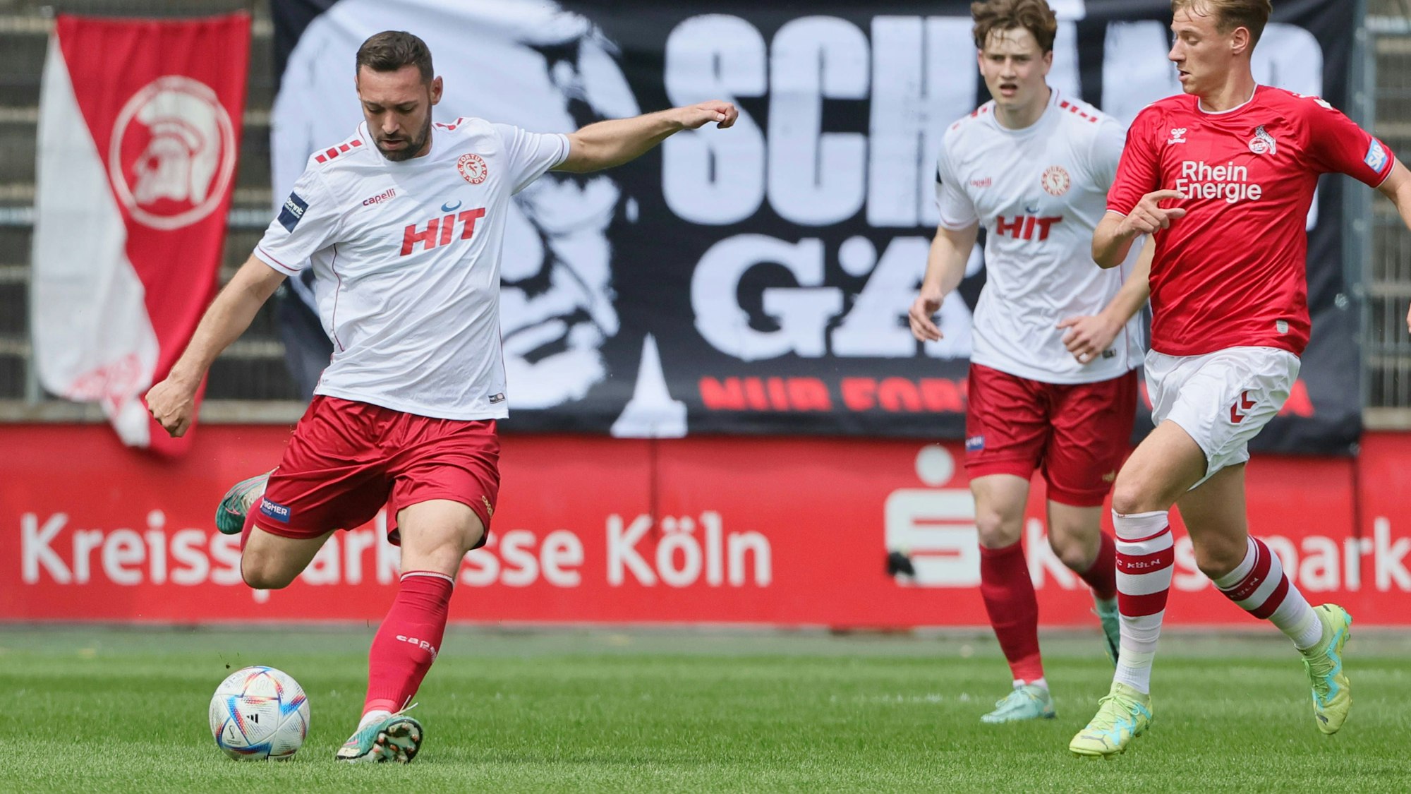 1.FC Köln U23 vs. Fortuna Köln, Regionalliga West, Saison 2022/23, links: Maik Kegel Fortuna, 06.05.2023, Bild: *** Local Caption *** DFL REGULATIONS PROHIBIT ANY USE OF PHOTOGRAPHS AS IMAGE SEQUENCES AND/OR QUASI-VIDEO *** Sport 1 FC Köln U23 vs Fortuna Köln, Regionalliga West, Season 2022 23, left Maik Kegel Fortuna , 06 05 2023, Picture Local Caption DFL REGULATES PROHIBIT ANY USE OF PHOTOGRAPHS AS IMAGE SEQUENCES AND OR QUASI VIDEO