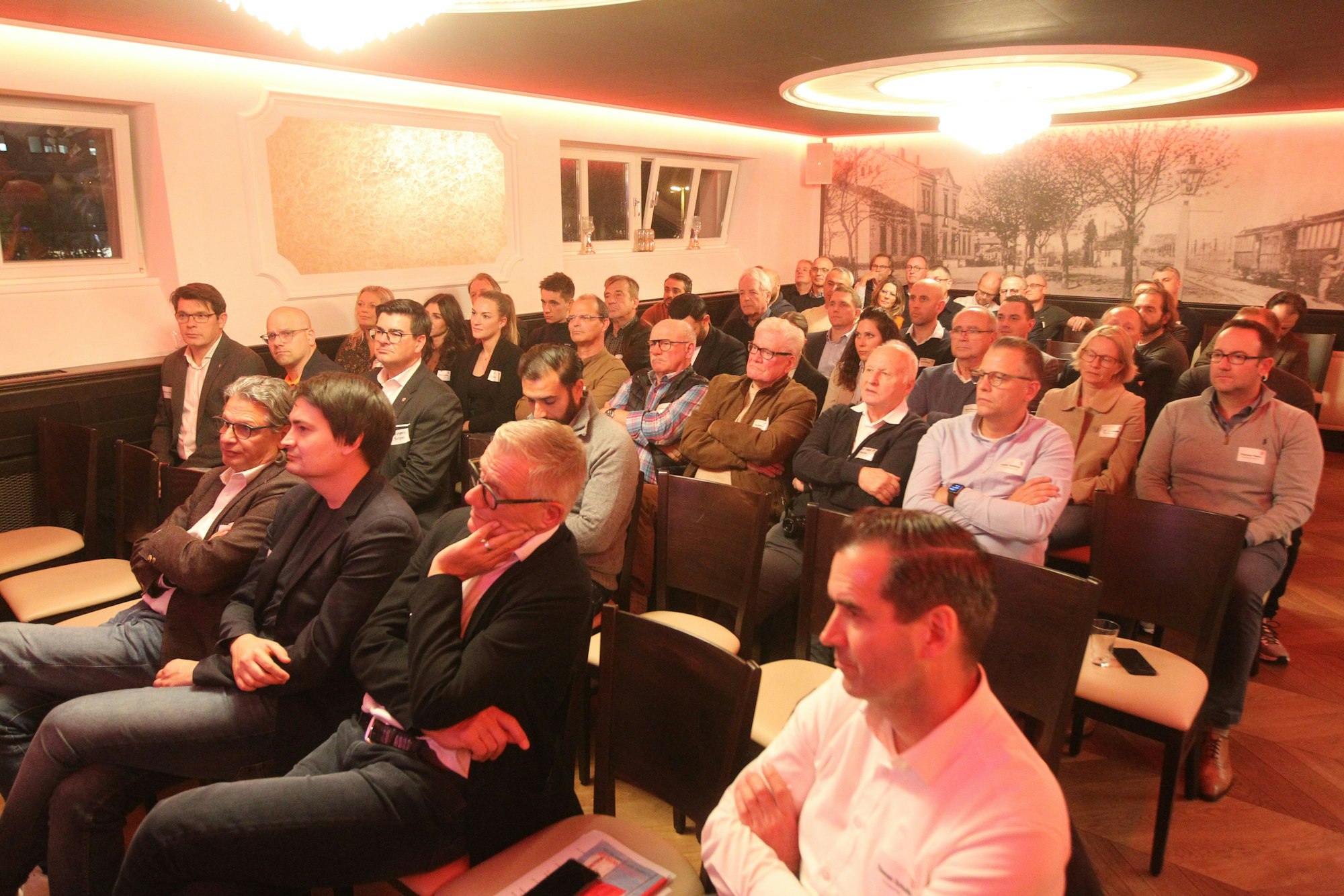 Gut besucht war die „Gute Stube“ im Hennefer Wirtshaus.
