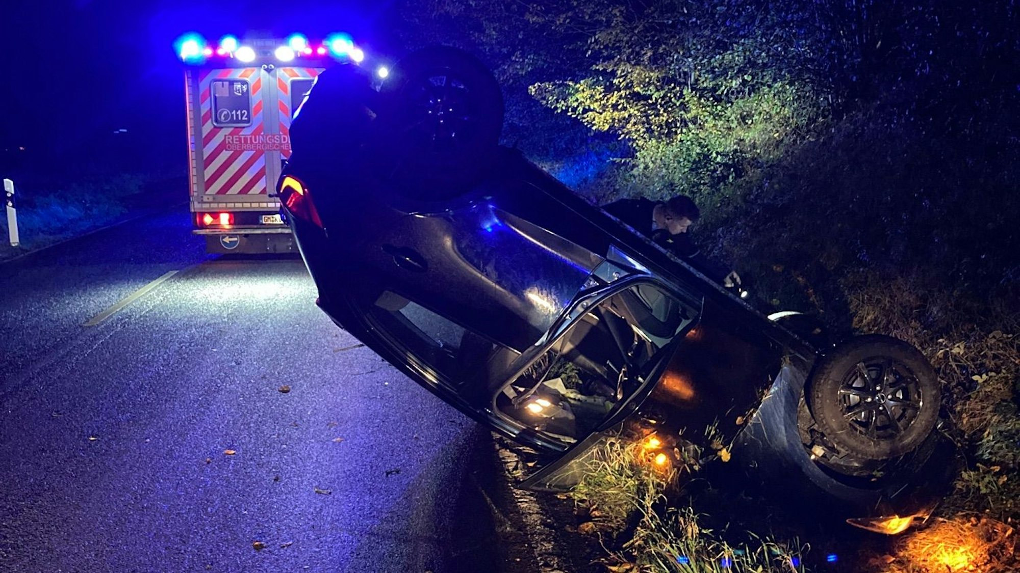 Auf landet auf dem Dach.