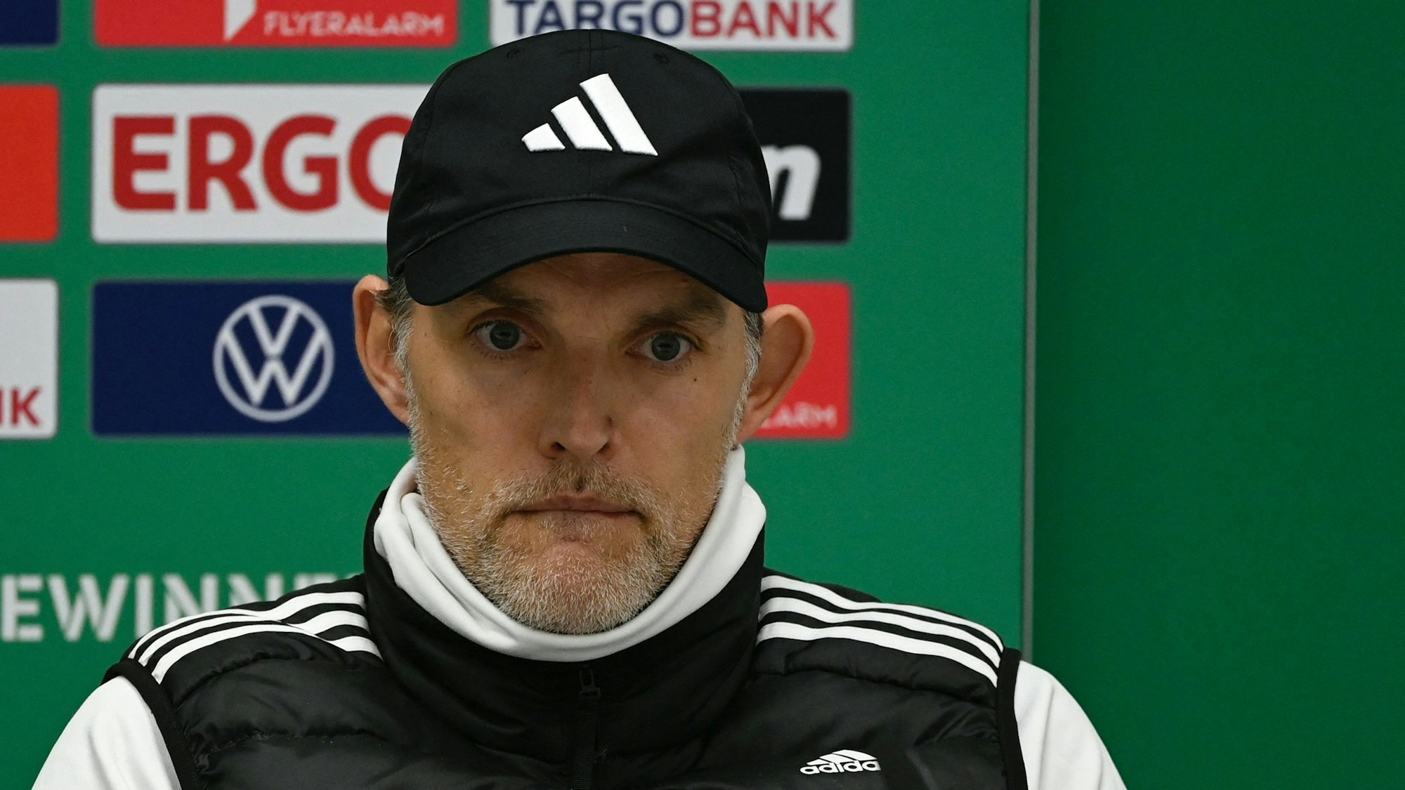 Thomas Tuchel, Trainer des FC Bayern München, wirkte auf der Pressekonferenz wenig überraschend niedergeschlagen.