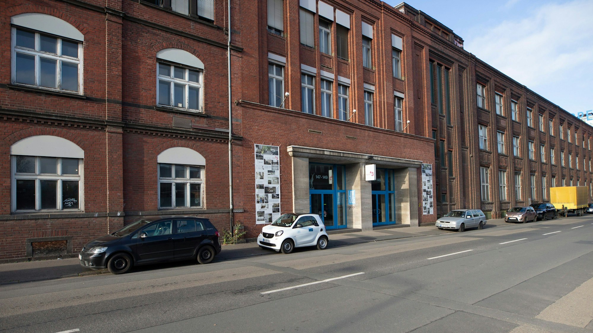 Die ehemalige KHD-Hauptverwaltung an der Deutz-Mülheimer Straße in Köln.