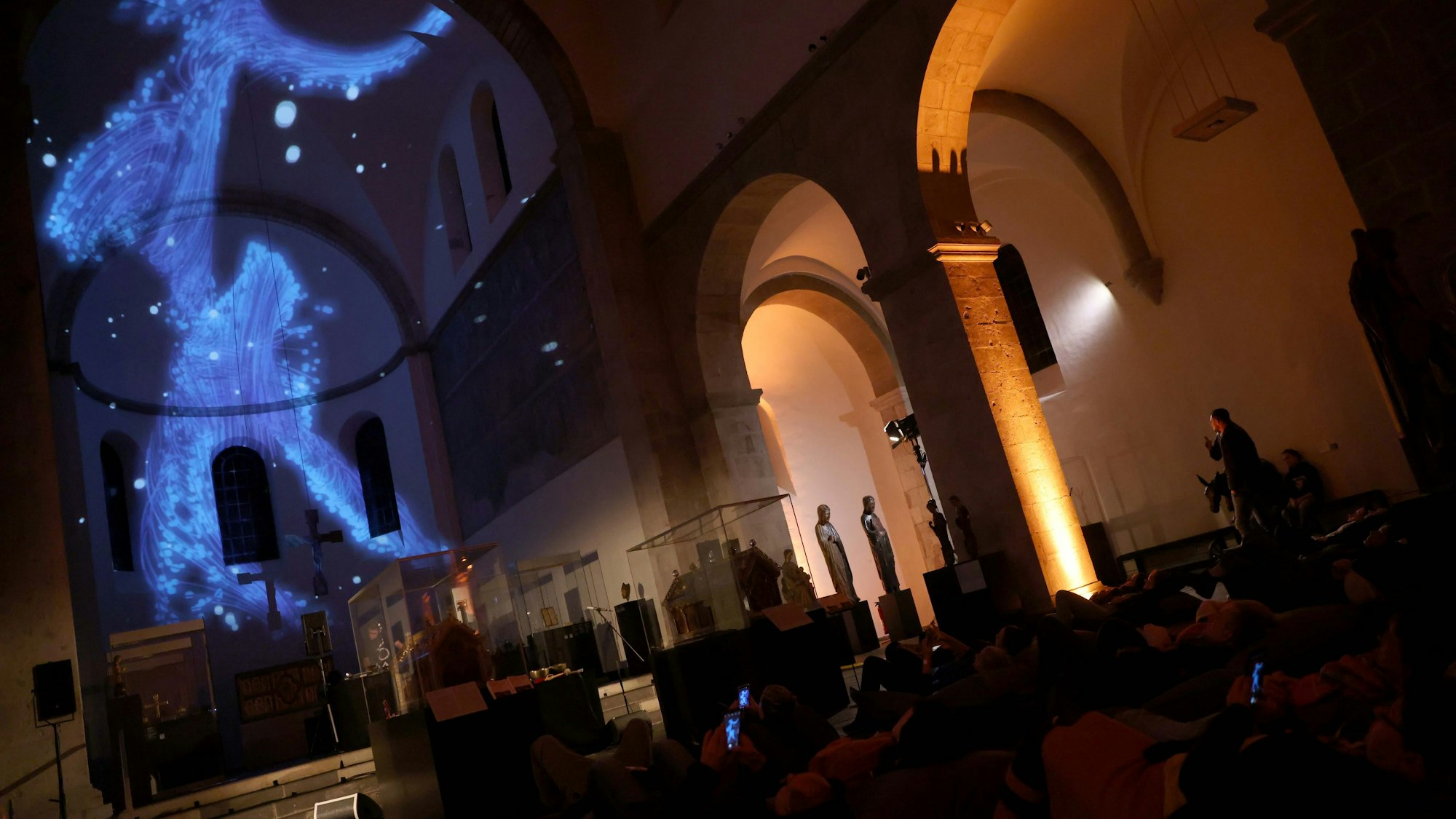 Eine Lichtinstallation im Rahmen der Museumsnacht 2023