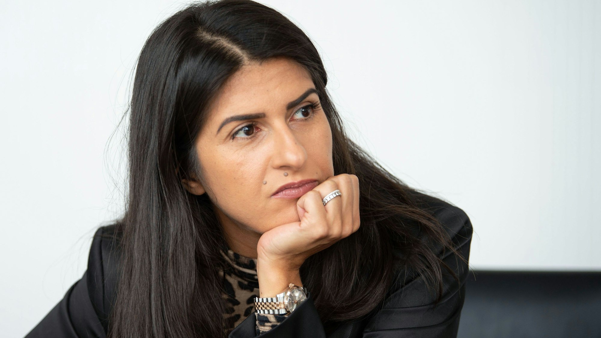 Das Foto zeigt die CDU-Politikerin Serap Güler.