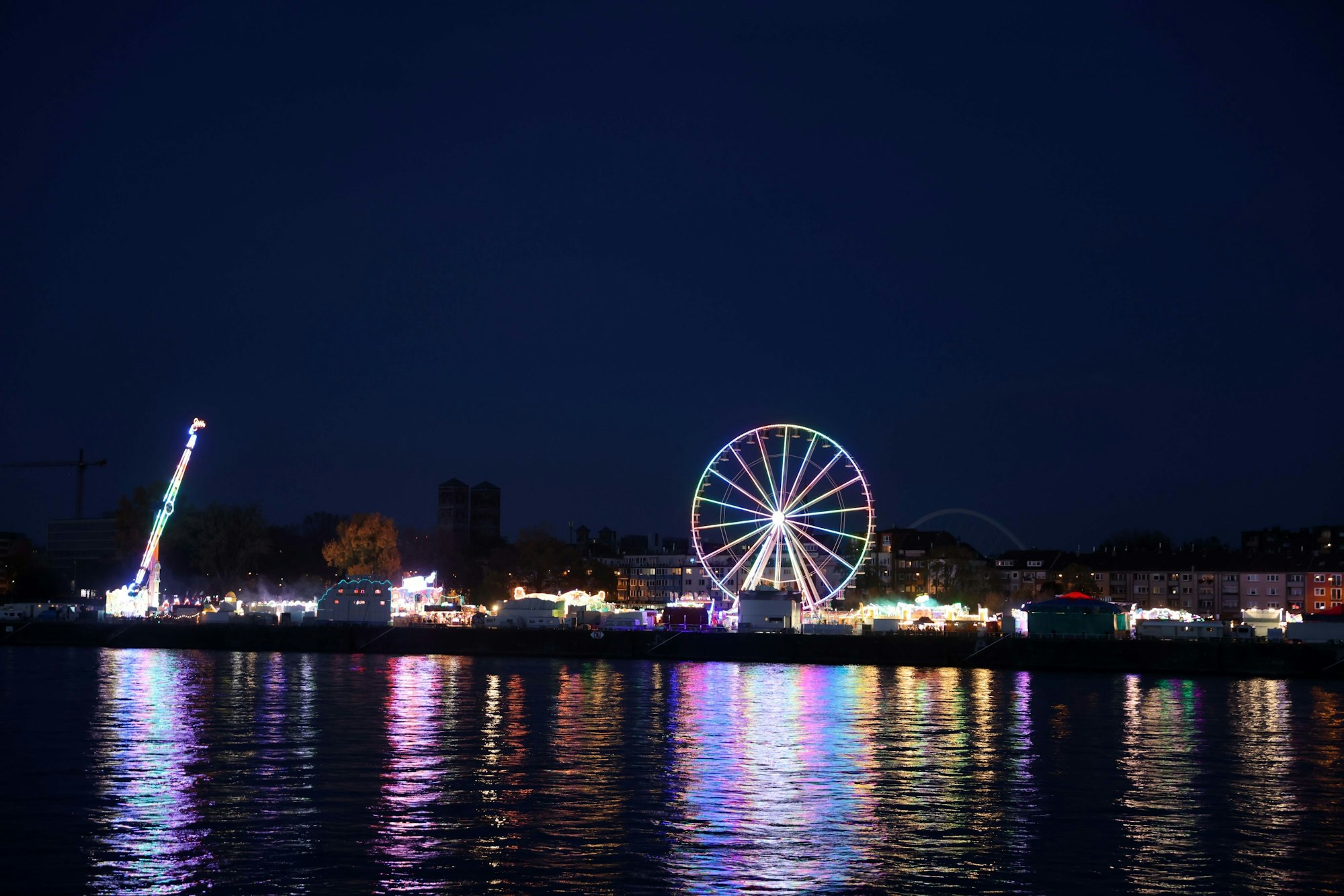 Auch in diesem Jahr darf die Deutzer Kirmes leuchten.