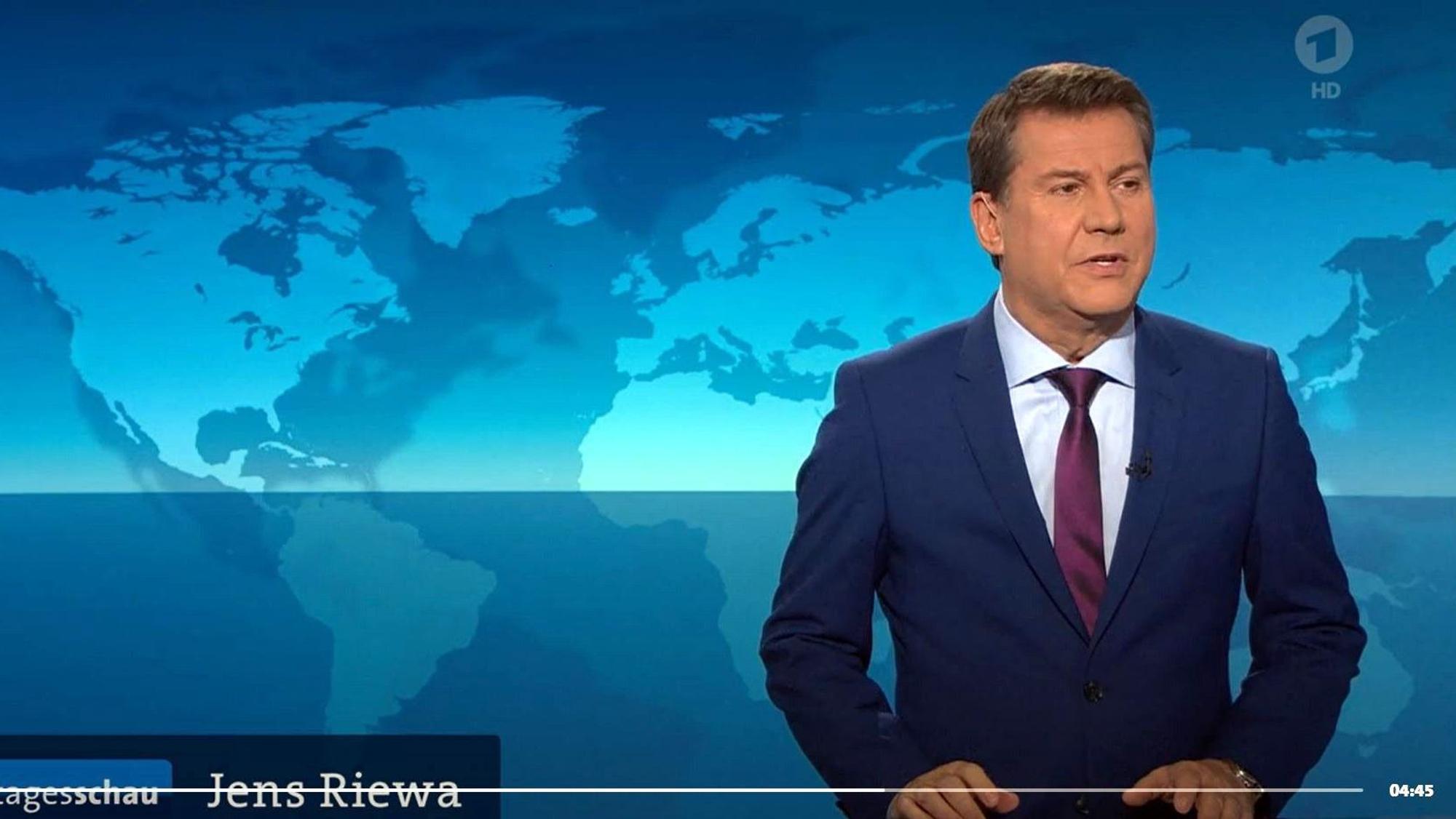 „Tagesschau“ Sprecher Jens Riewa im ARD-Studio.