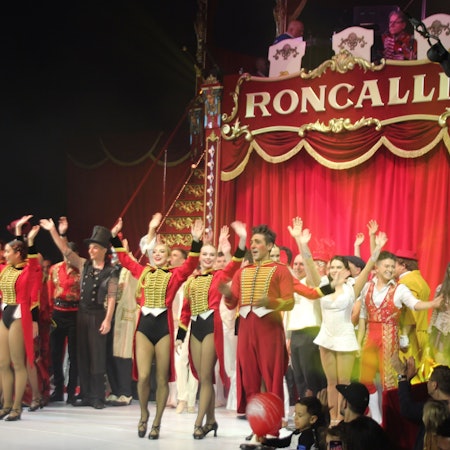 Vom Rhein an den Hudson River: Der Kölner Circus Roncalli ist jetzt auch in New York zu sehen. Am Donnerstag fand die Generalprobe statt.