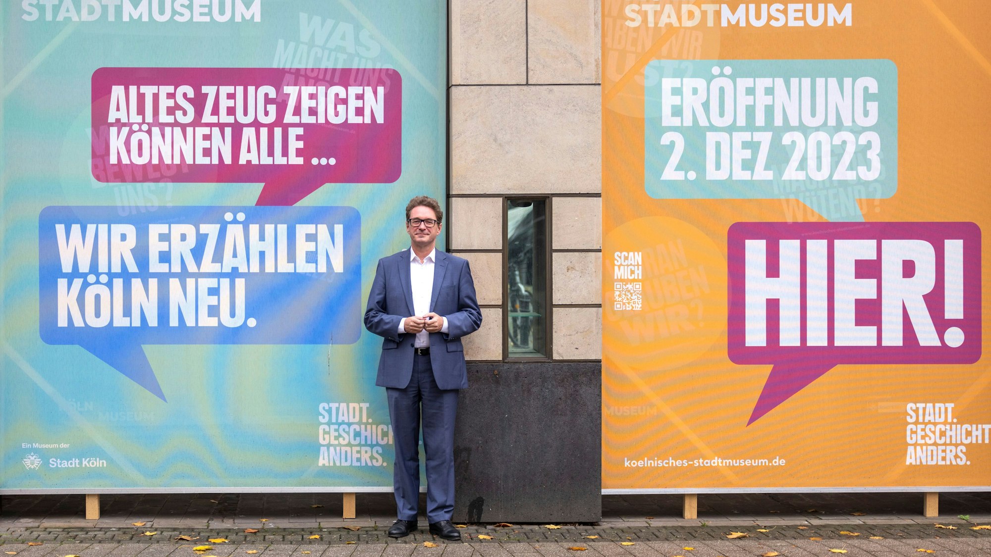 Der neue Chef des Stadtmuseums, Matthias Hamann, vor dem Haus Sauer. Die Eröffnung ist auf den 22. März 2024 verschoben.