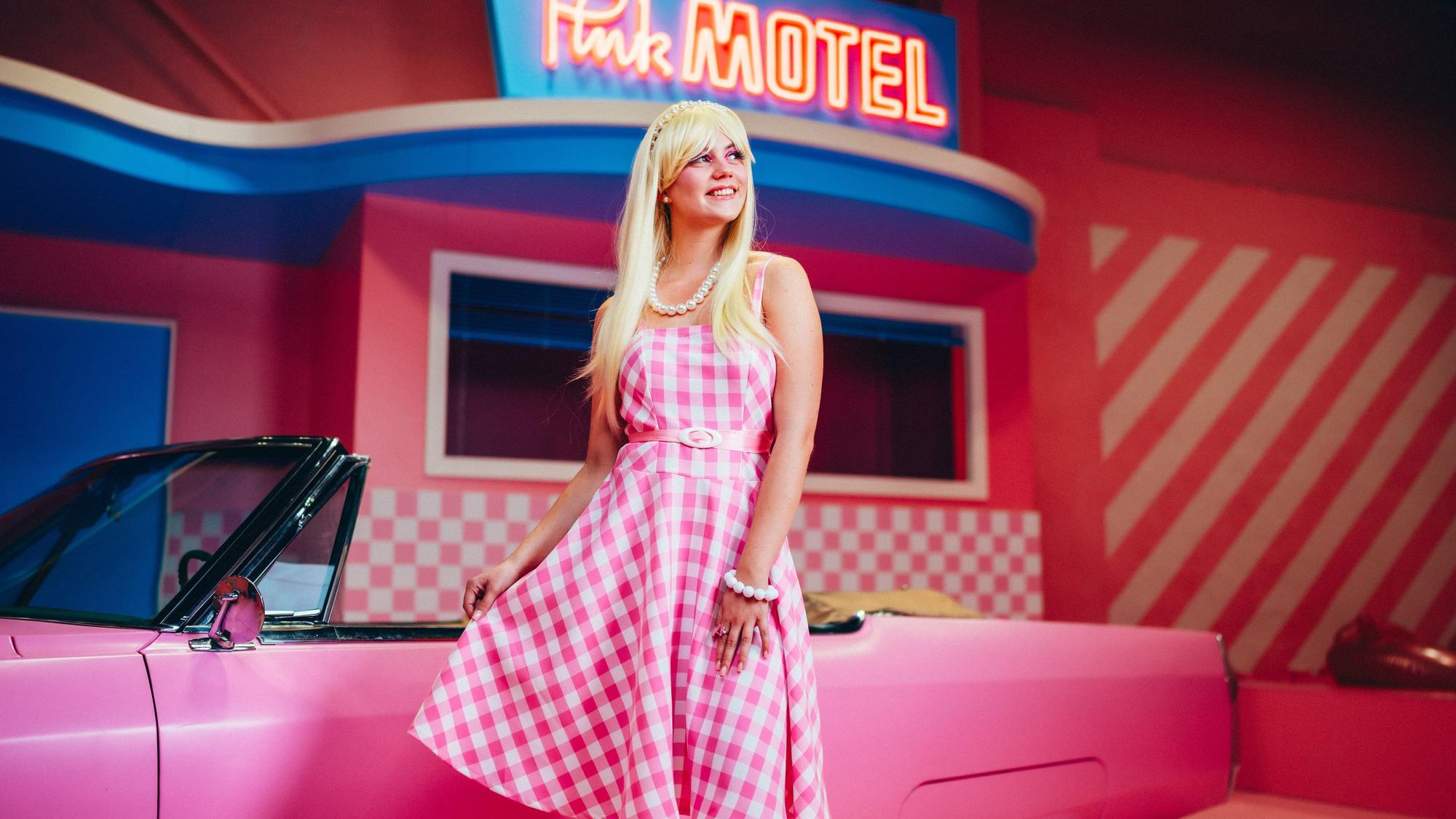 Das Barbie-Kostüm liegt auch bei Deiters im Trend.