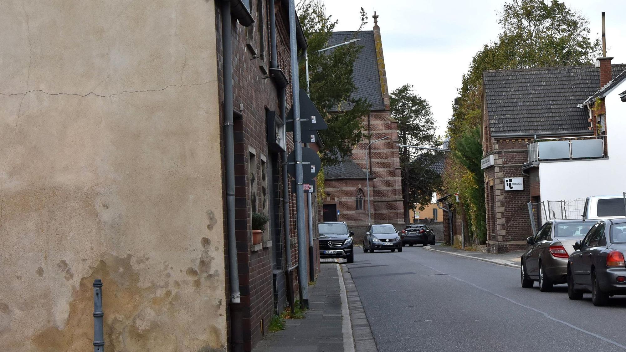 Das Bild zeigt die Engstelle in Berrendorf.
