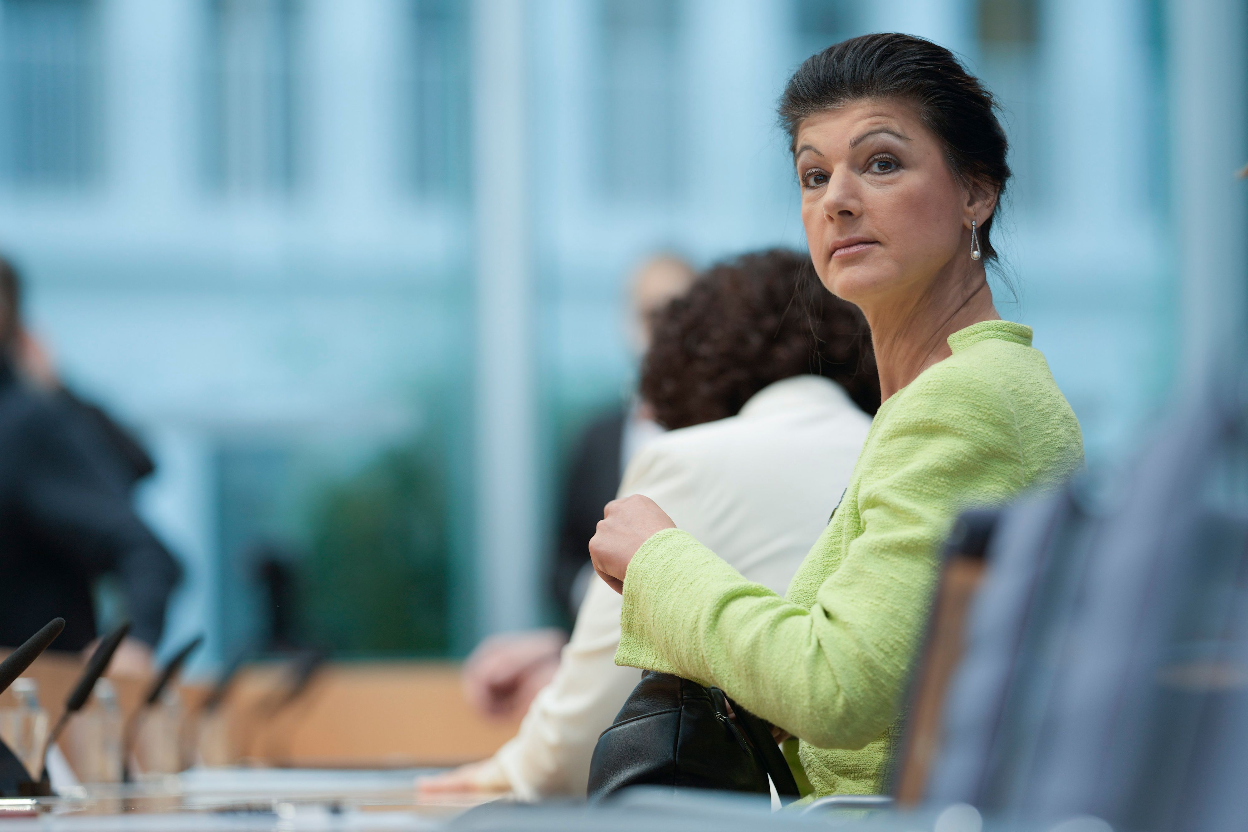 Sahra Wagenknecht bei der Pressekonferenz zur Bekanntgebung der Neugründung ihrer Partei.