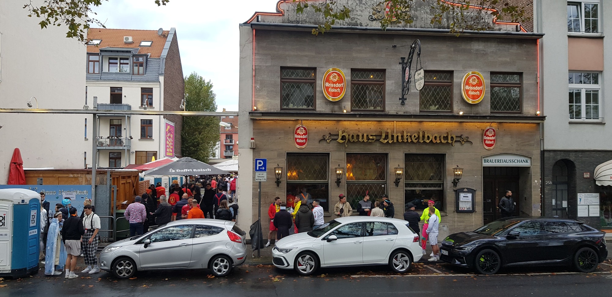 Das Haus Unkelbach auf der Luxemburger Straße in Köln-Sülz
