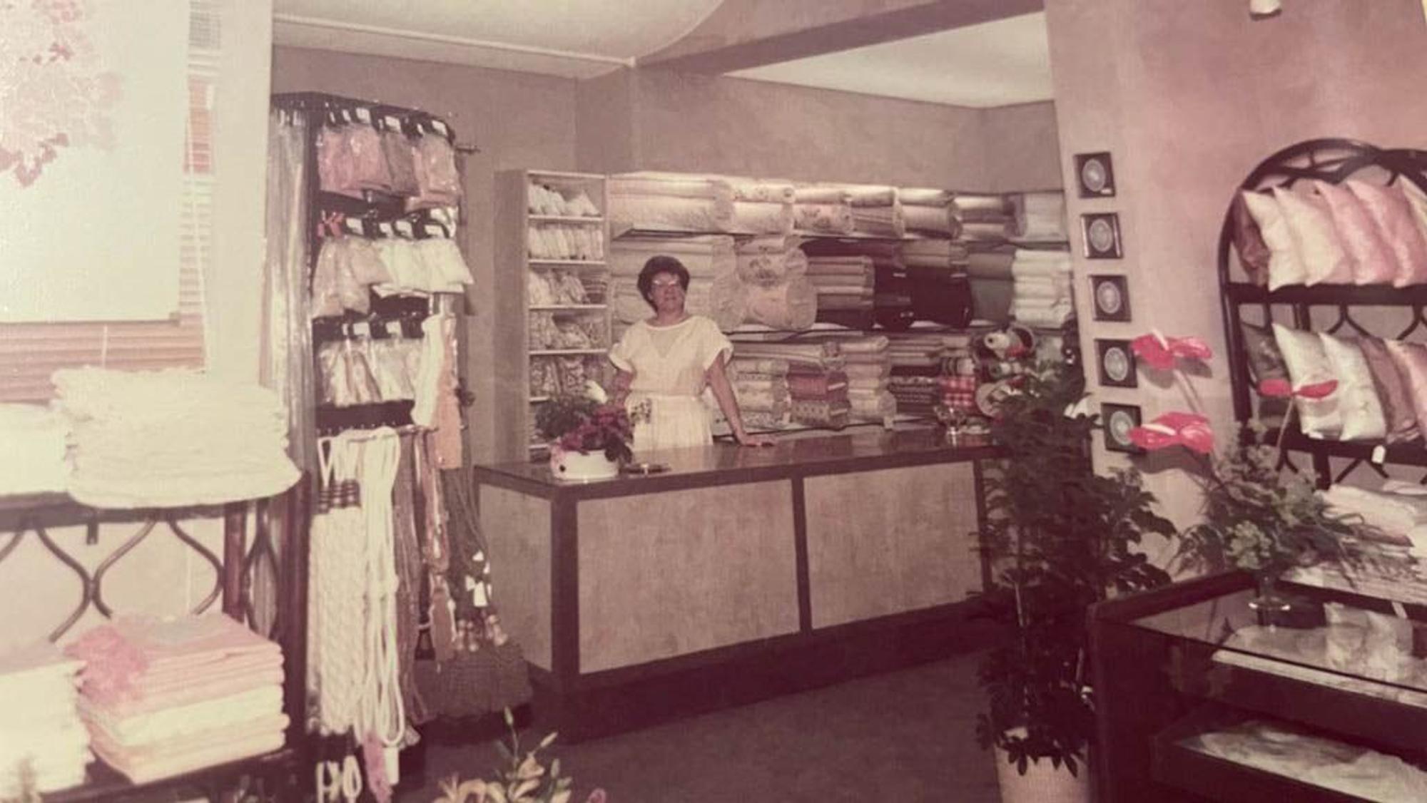 Der Gardinenladen in Wesseling in den 70er-Jahren.