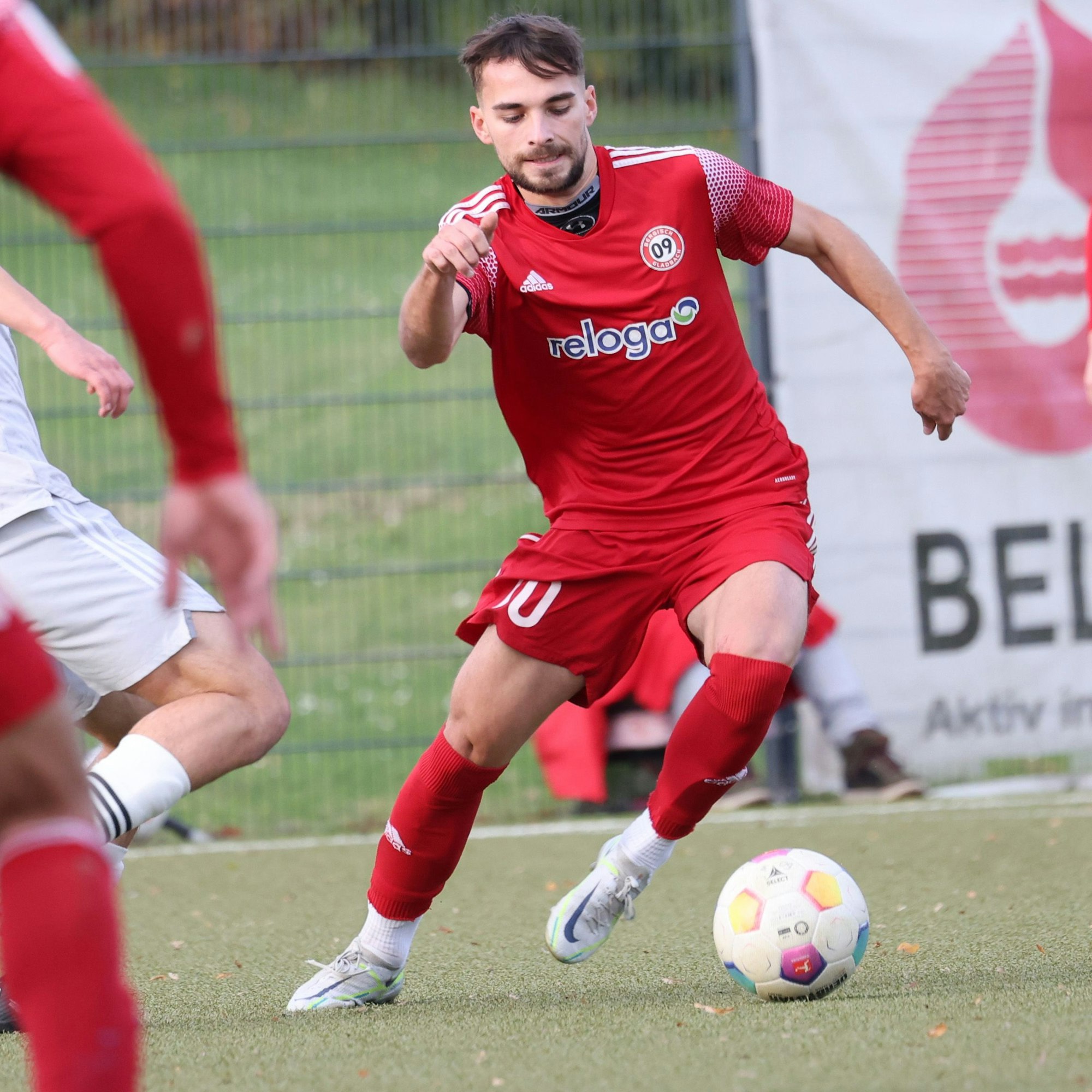 Thomas Idel am Ball