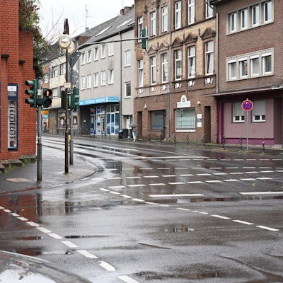 Die Kreuzung Hauptstraße und Bahnhofsstraße in Horrem.