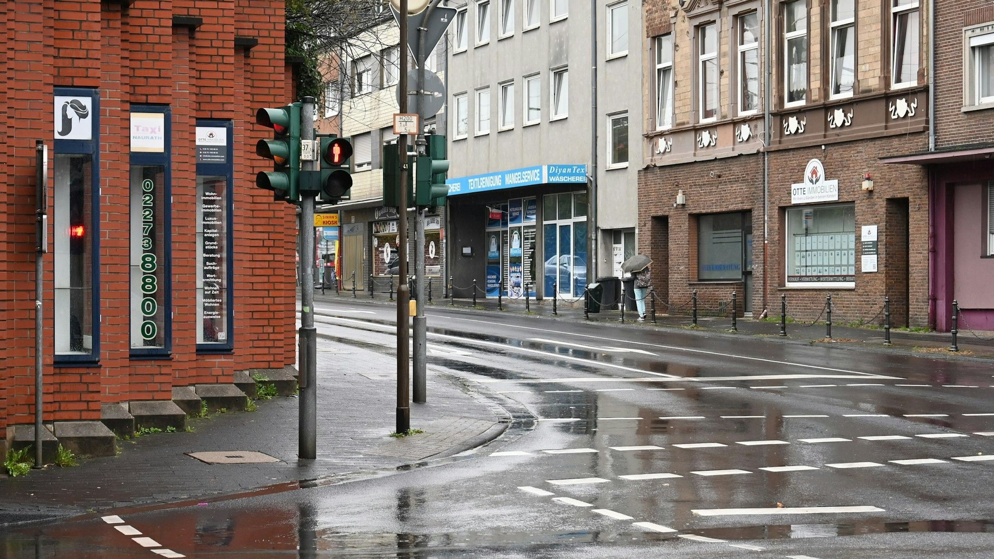 Die Kreuzung Hauptstraße und Bahnhofsstraße in Horrem.