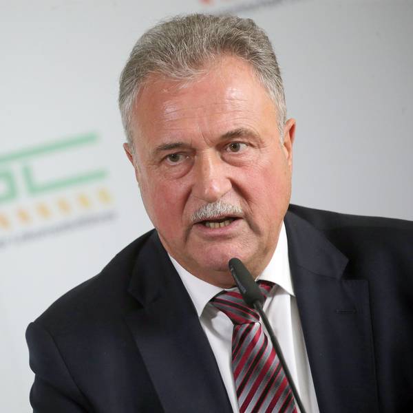 GDL-Chef Claus Weselsky hat sich mit dem ersten Streik im Tarifkonflikt mit der Deutschen Bahn zufrieden gezeigt.