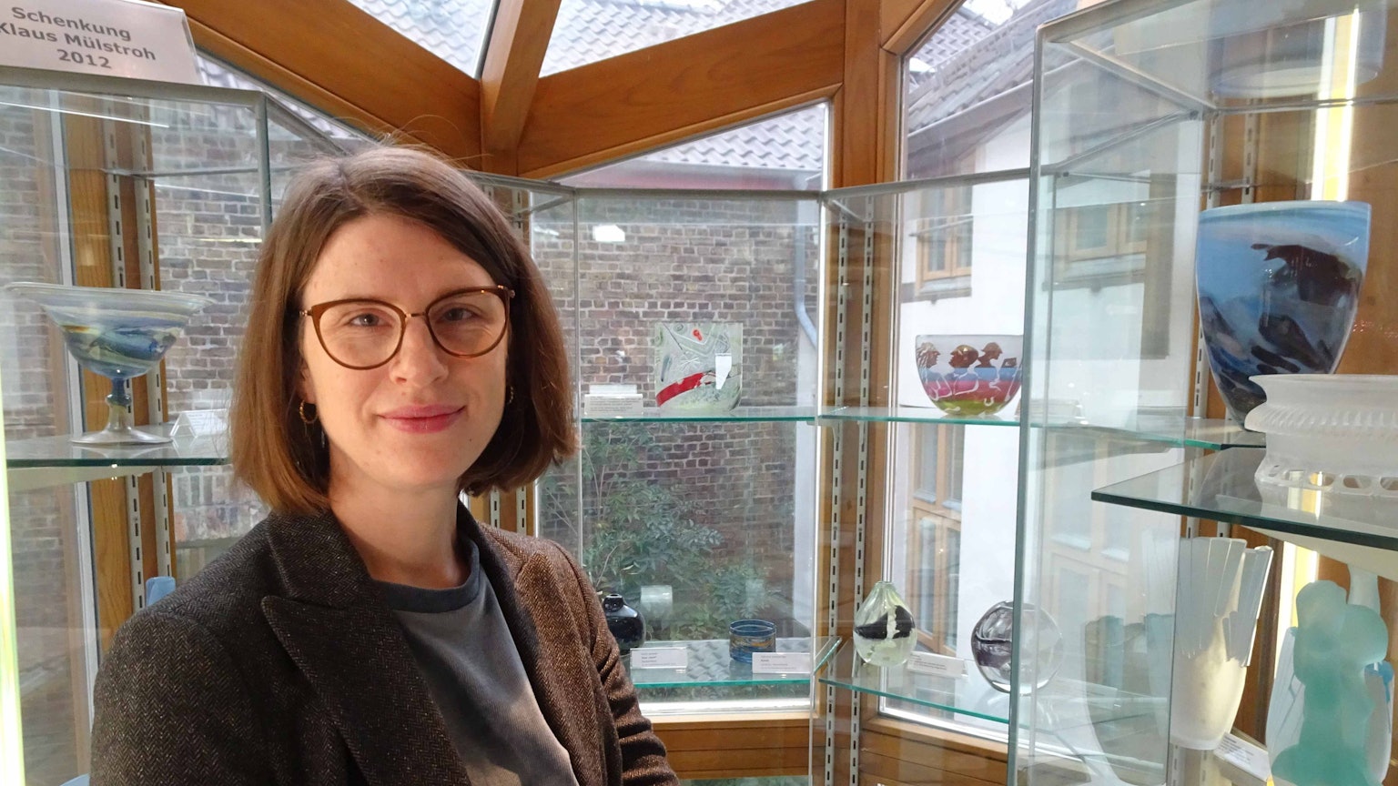 Sammeln, Bewahren, Erforschen, Präsentieren und Vermitteln sind die fünf Säulen der Arbeit von Caroline Heise, der neuen Leiterin des Glasmuseums.