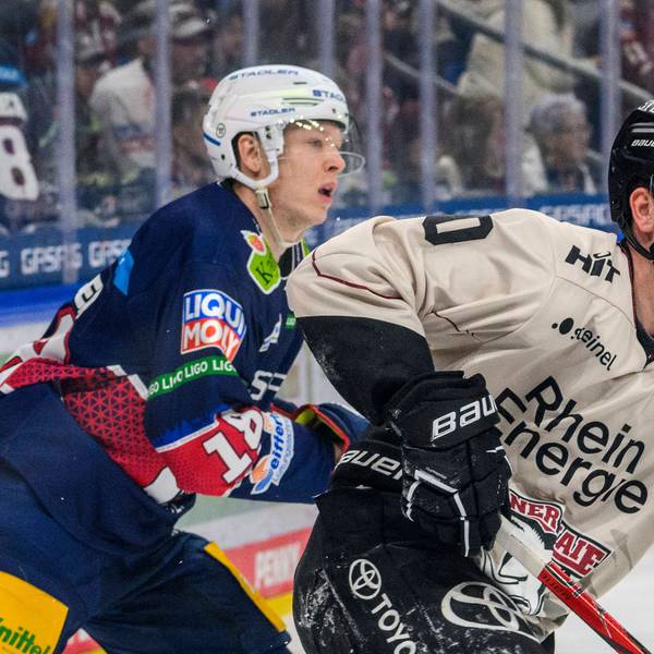 Justin Schütz (r.) erzielte das 3:0 für die Kölner Haie in Nürnberg. Es war das siebte Saisontor des Neuzugangs aus München.