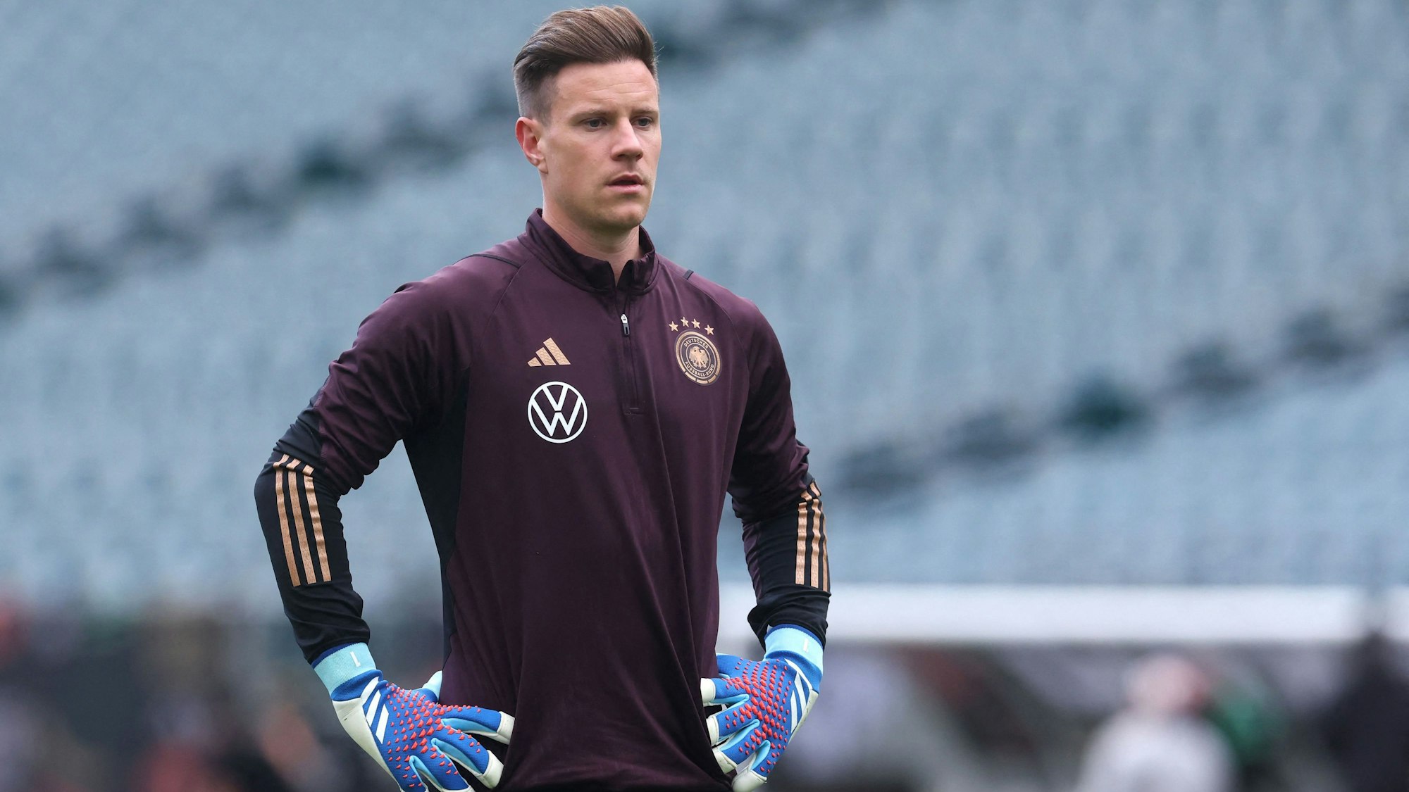 Bundestrainer Julian Nagelsmann muss in den Testspielen gegen die Türkei am Samstag (20.45 Uhr/RTL) in Berlin und am kommenden Dienstag in Wien gegen Österreich auf Torwart Marc-André ter Stegen verzichten.