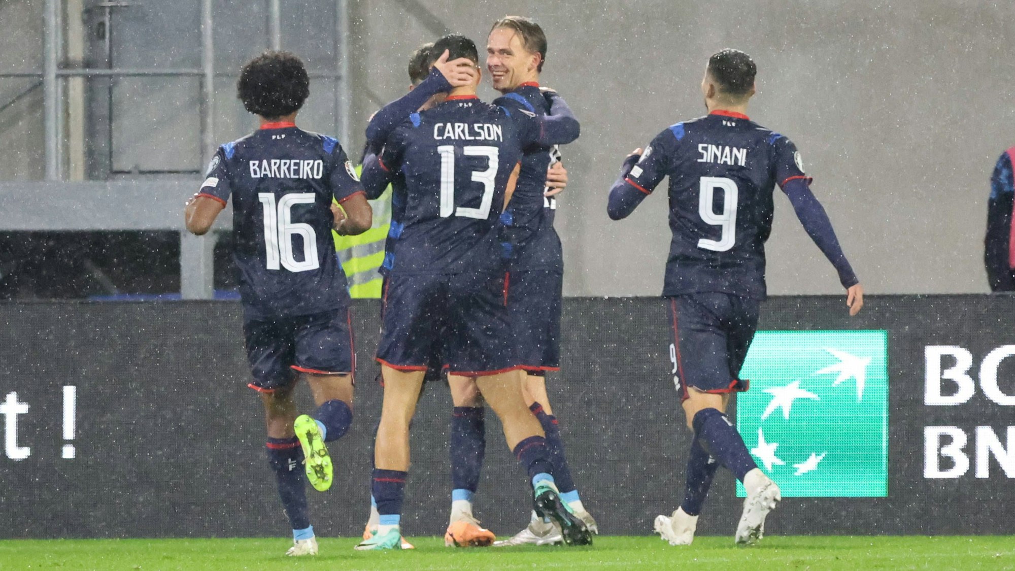 16.11.2023, Fussball, Herren, Länderspiel, European Qualifiers 2024, Gruppe J, 9. Spieltag, Luxemburg - Bosnien-Herzegowina, Torjubel zum 1:0, Torschütze: Mathias Olesen