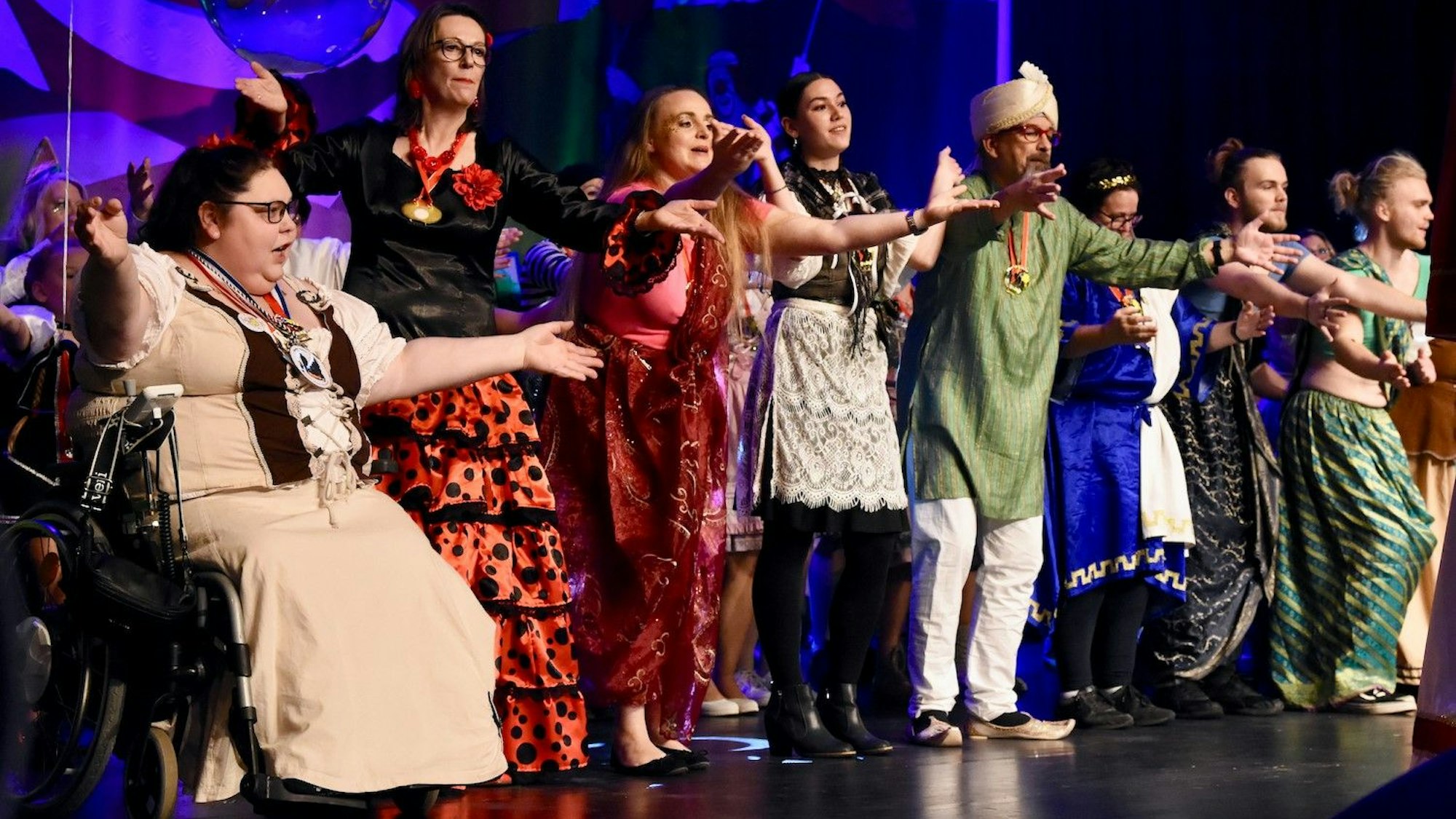 Prinzenproklamation Troisdorfer Dreigestirn in der Stadthalle