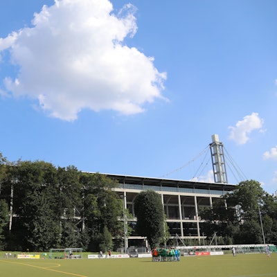 Borussia Lindenthal-Hohenlind - SV Schlebusch
Westkampfbahn Köln Deutschland
05.09.2021
Mannschaftskreis
Copyright
Eduard Bopp Sportfotografie
mail@fotobopp.de