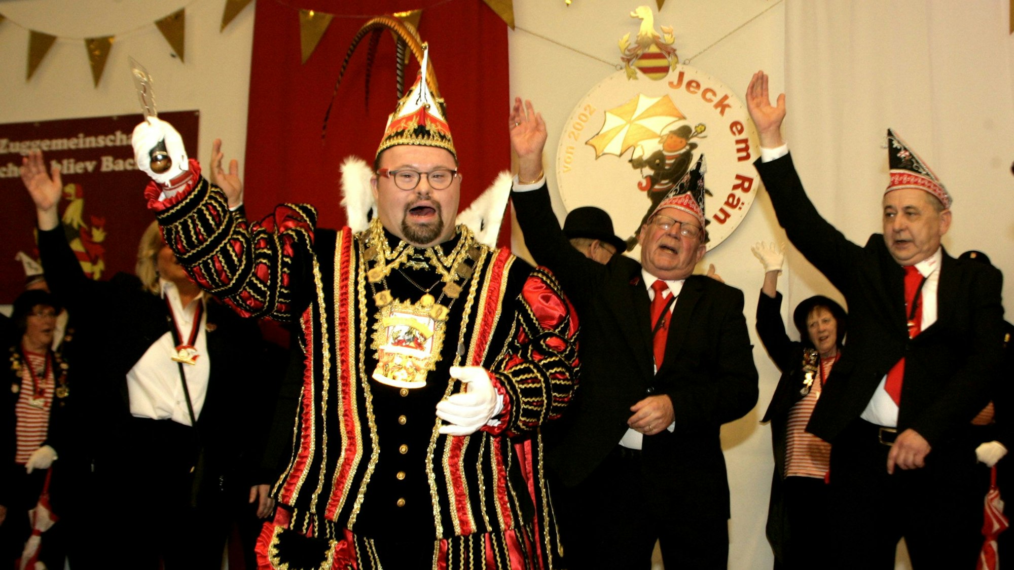 Auf dem Bild ist der Bachemer Karnevalsprinz Andy I. nach seiner Proklamation zu sehen.