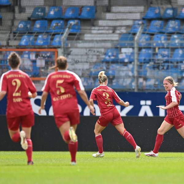 Svenja Streller Fortuna Köln, 16 dreht jubelnd nach dem 0:1 ab, 13.08.2023, Bochum Deutschland, Fussball, DFB Pokal der Frauen Runde 1 - VFL Bochum - Fortuna Köln, DFB/DFL REGULATIONS PROHIBIT ANY USE OF PHOTOGRAPHS AS IMAGE SEQUENCES AND/OR QUASI-VIDEO. *** Svenja Streller Fortuna Cologne, 16 turns off cheering after 0 1, 13 08 2023, Bochum Germany , Football, DFB Pokal Womens Round 1 VFL Bochum Fortuna Cologne, DFB DFL REGULATES PROHIBIT ANY USE OF PHOTOGRAPHS AS IMAGE SEQUENCES AND OR QUASI VIDEO xmkx