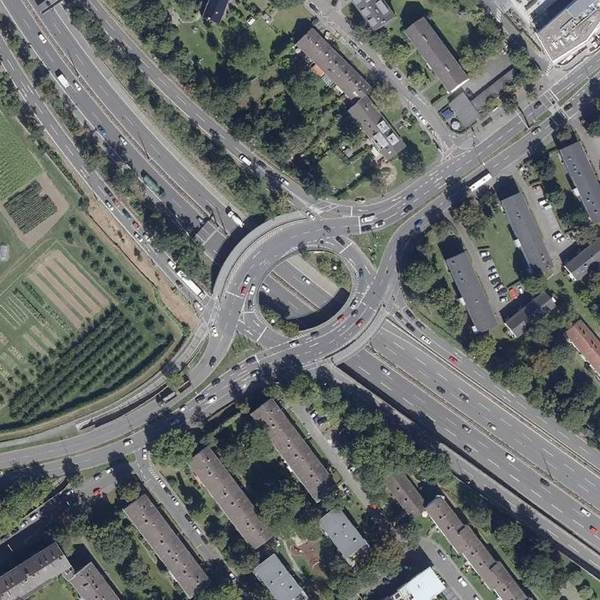 Die A565 aus der Luft.