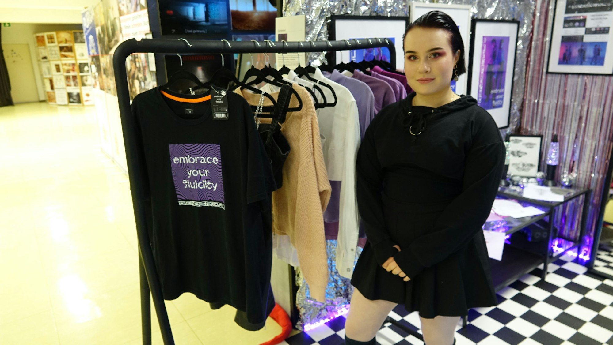 Veronique Monzert konzipierte ein Modelabel für genderfluides Upcycling.