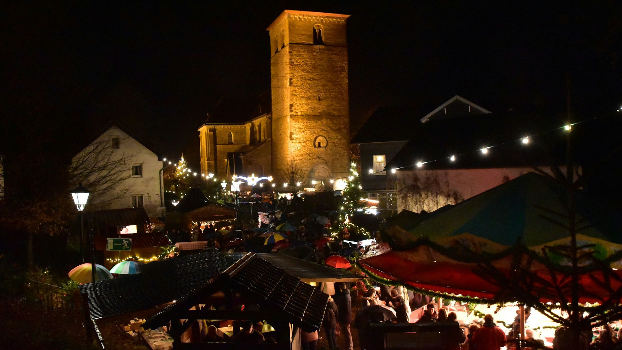 Zum 28. Mal findet die Döörper Weihnacht in Ruppichteroth am zweiten Adventswochenende statt.