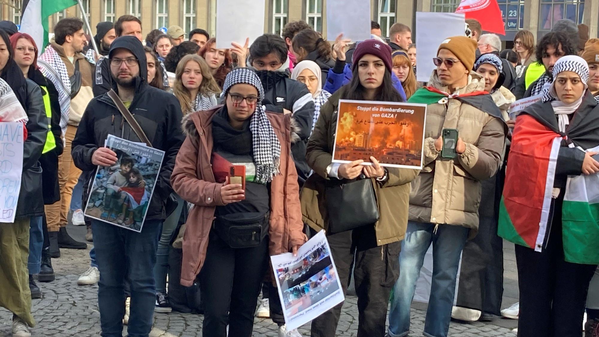 Pro-Palästina-Demo auf dem Albertus-Magnus-Platz.