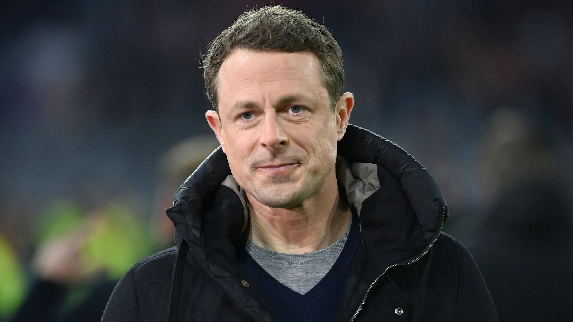 Moderator Alexander Bommes hatte krankheitsbedingt die Handball-Weltmeisterschaft 2023 verpasst. Jetzt kehrt der „Gefragt – gejagt“-Moderator zurück.