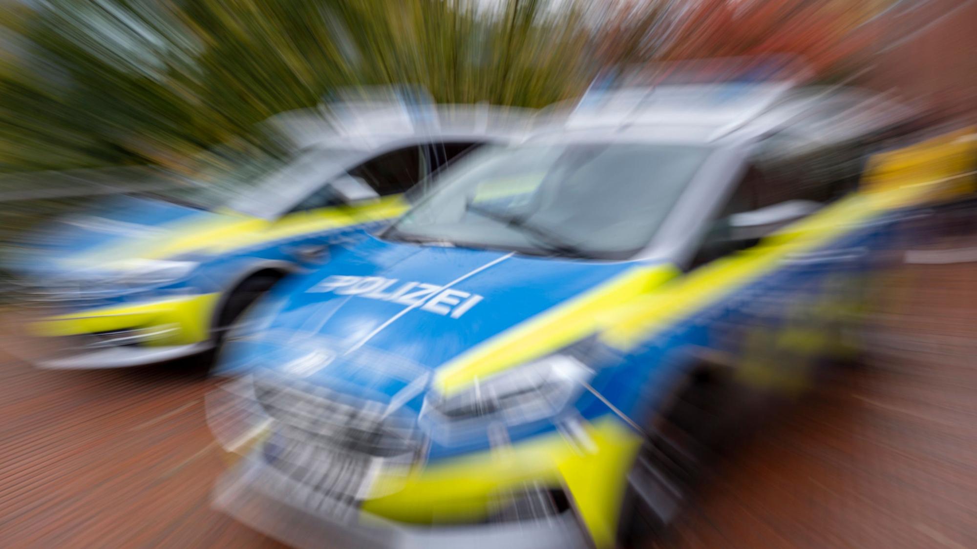 Polizei ist im Einsatz.