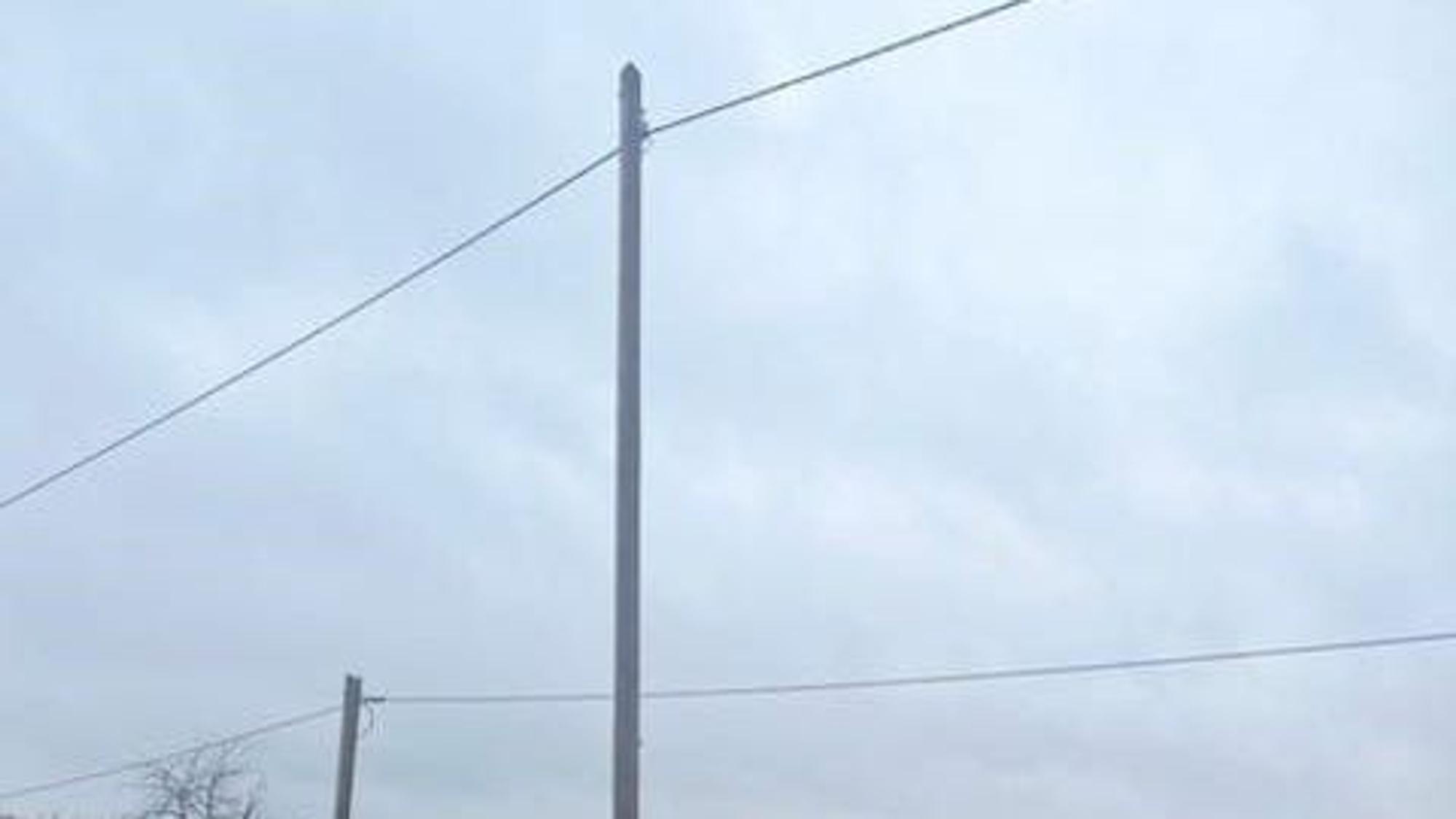 In Meigerhof ist am Samstagvormittag ein Mitarbeiter der Rhein-Energie einen Strommast hinabgerutscht und verletzt worden.