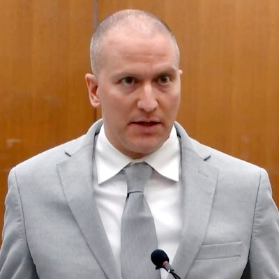 Derek Chauvin soll sich in einem stabilen Zustand befinden, nachdem Ersthelfer lebensrettende Maßnahmen eingeleitet hatten. (Archivbild)