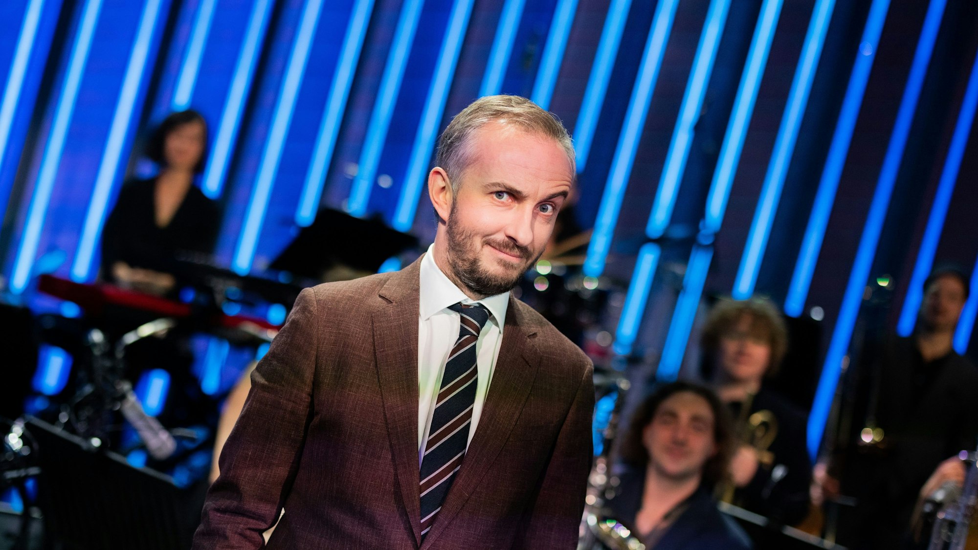 Jan Böhmermann hat mit seiner jüngsten Ausgabe des „ZDF Magazin Royal“ Julian Reichelt auf den Plan gerufen. Dessen Anschuldigungen kann der Entertainer nicht nachvollziehen.