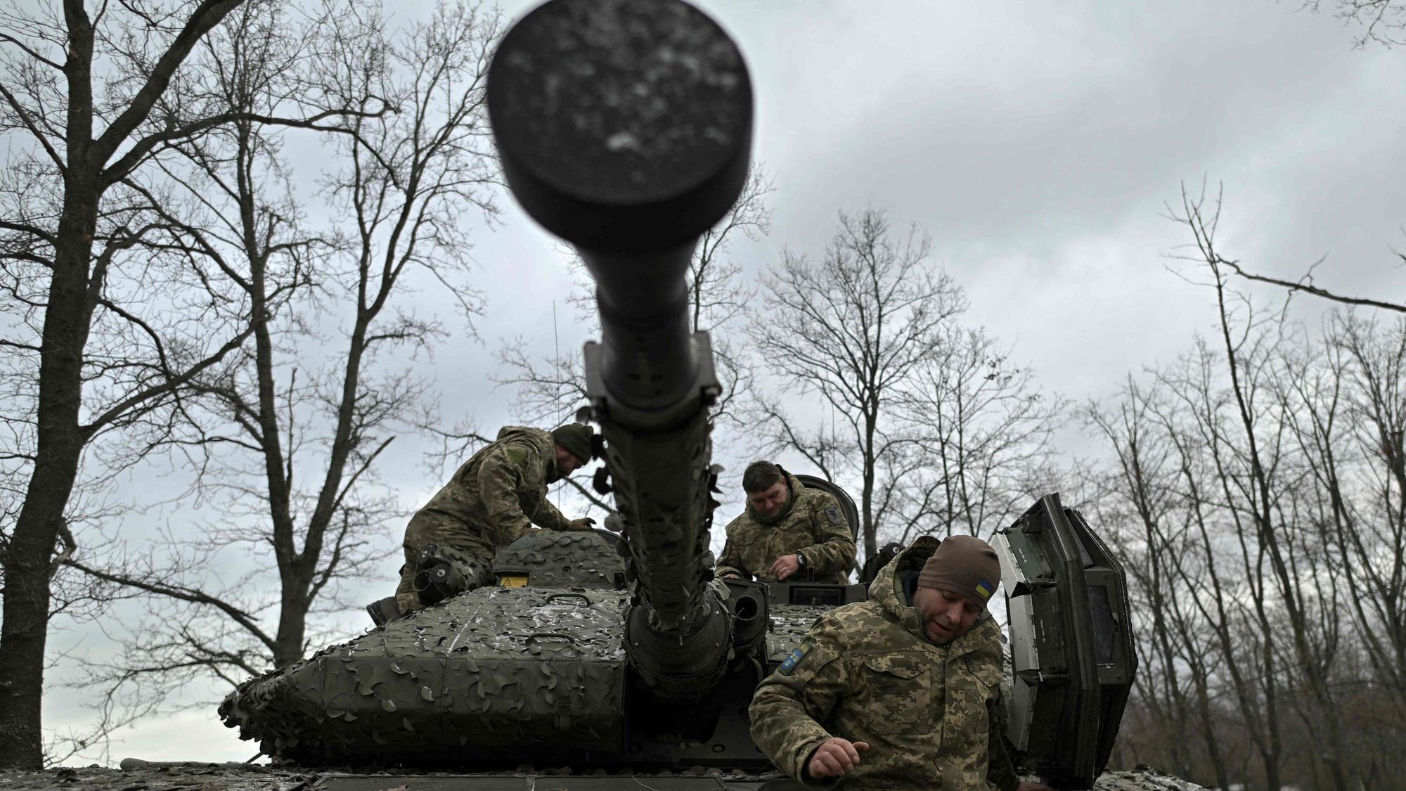Ukrainische Soldaten in der Region rund um Donezk. Ukrainische Truppen schildern Szenen „wie in einem Zombiefilm“ bei der Schlacht um Awdijiwka.