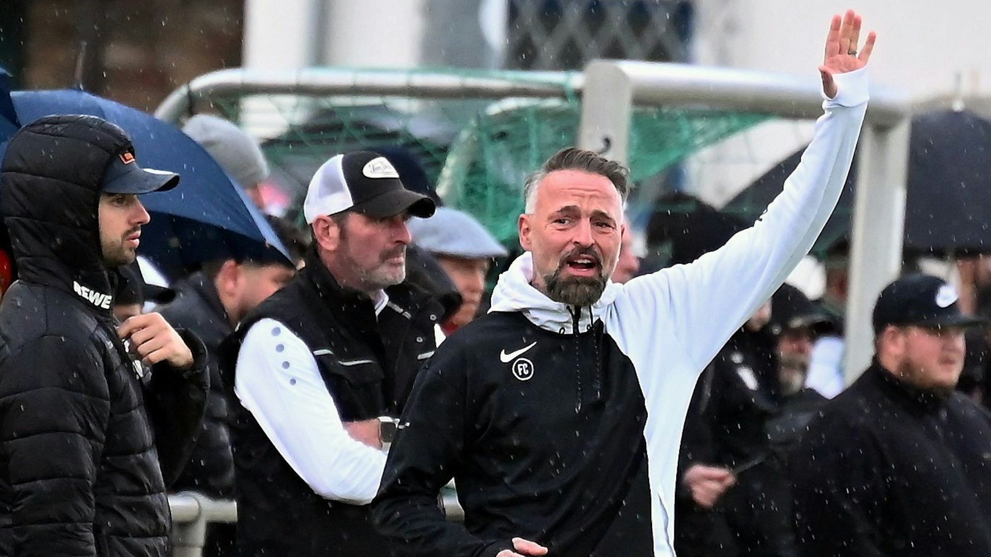 05.11.2023,-Fussball-SpVg. Porz - Fortuna Köln II
TR: Jonas Wendt (Porz)
Foto: Uli Herhaus