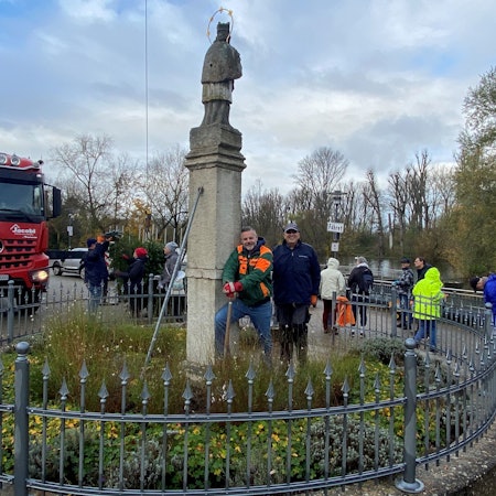 Gavin Simmons (l.) und Andreas Bischoff von den Groov-Paten waren mit vielen Hilfswilligen beim Pflegetag im Einsatz.