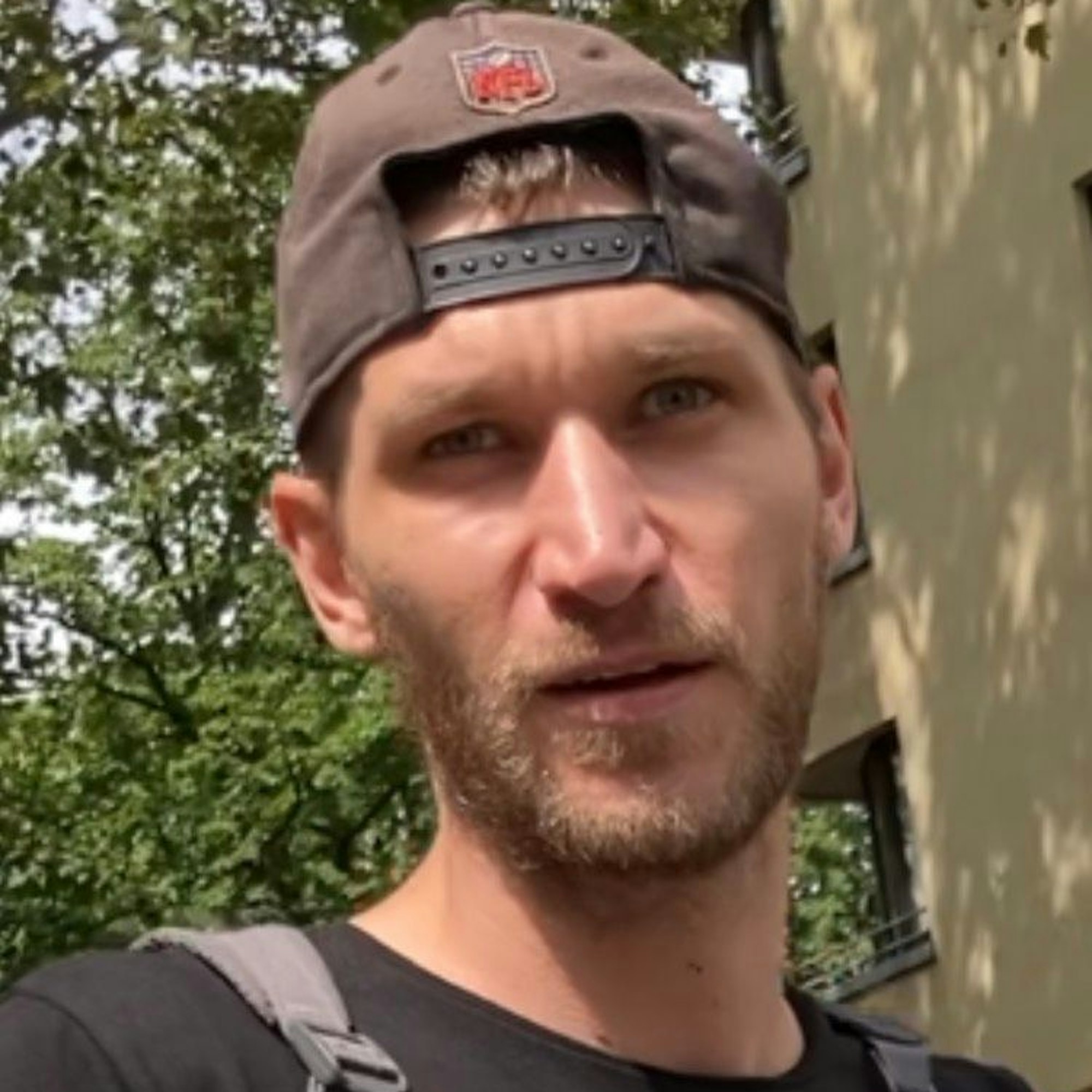 Fahndungsfoto des gesuchten Mannes