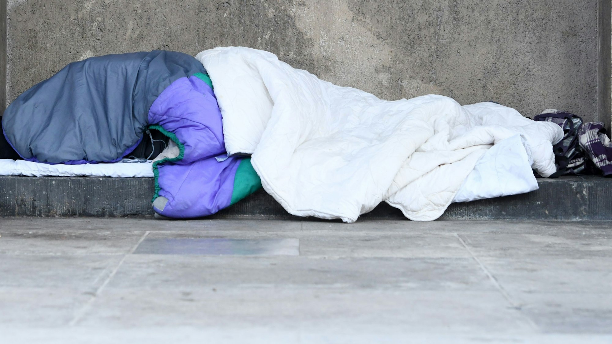 Dass kalte Tage für Menschen ohne Obdach den Tod bedeuten können, darauf machen die Wohnhilfen Oberberg eindringlich aufmerksam.