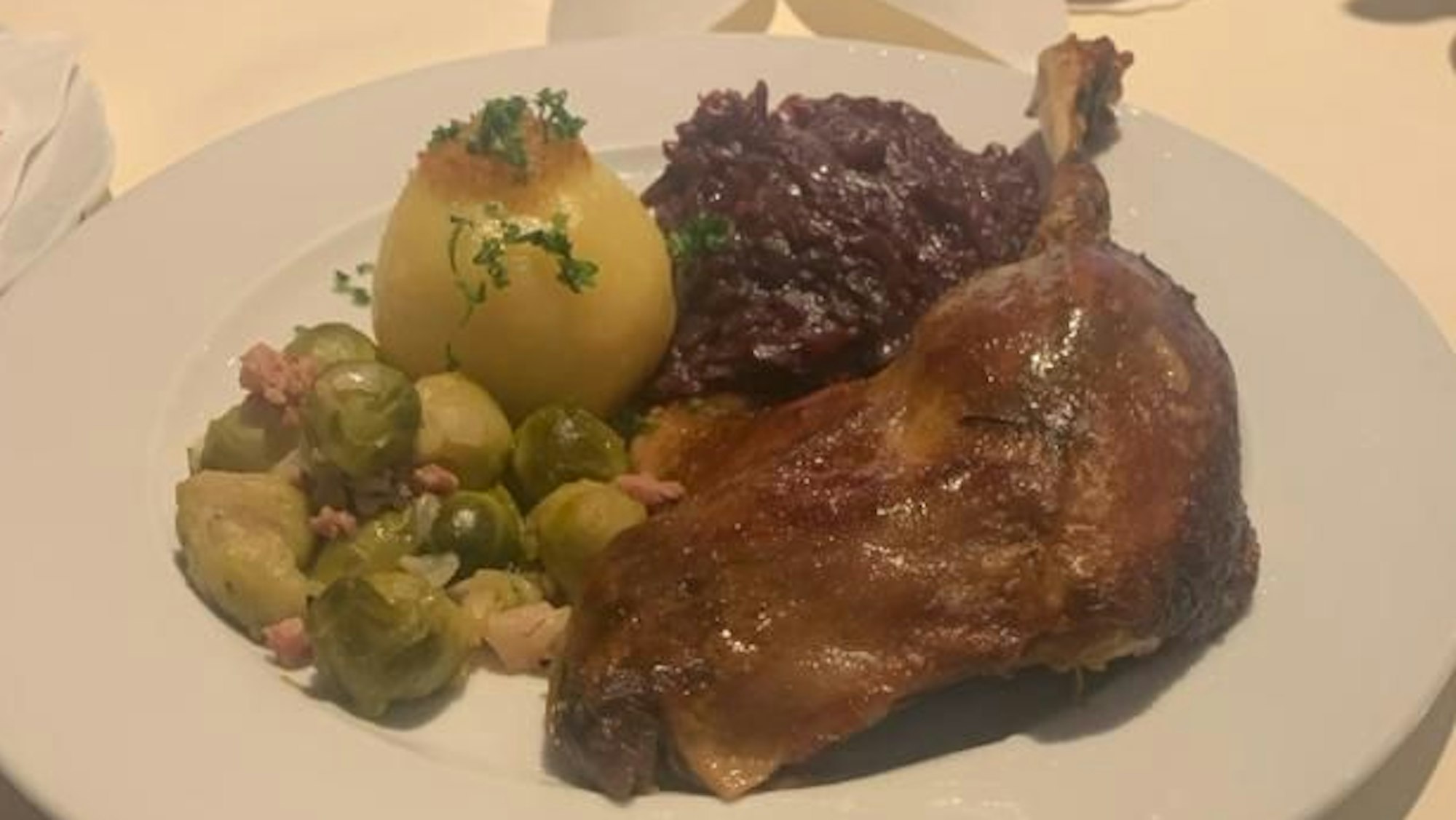 Gerichte von der Gans stehen auf dem Hallerhof noch bis Ende Januar ganz oben auf der Speisekarte.