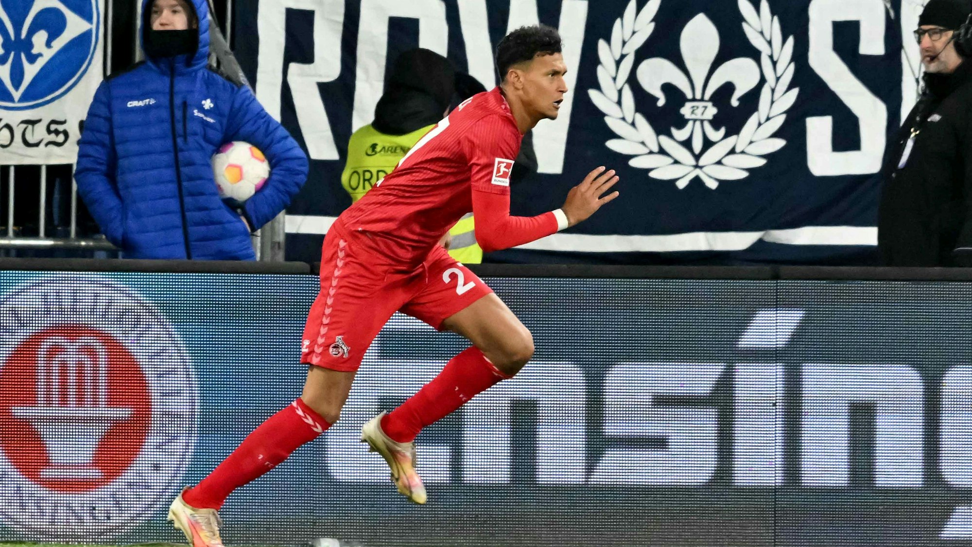 Durch den vierten Saisontreffer von Torjäger Davie Selke gelang den Geißböcken ein 1:0 (0:0)-Erfolg bei Aufsteiger SV Darmstadt 98