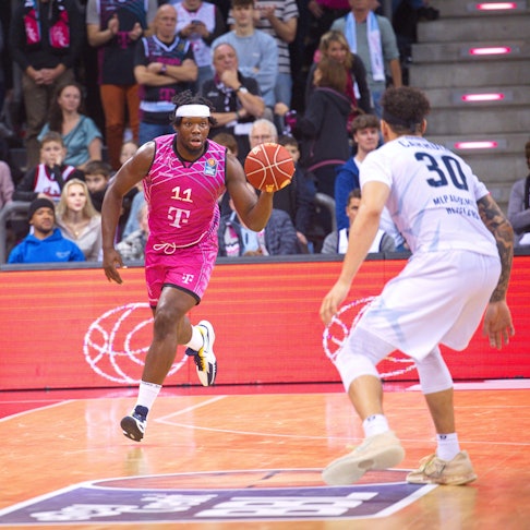 Brian Fobbs (links) versenkte in Braunschweig lediglich einen Dreier bei insgesamt vier Versuchen.