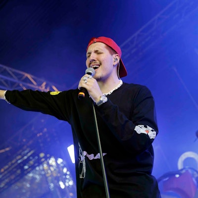 Der Rapper Rin trat am Freitagabend in der Kölner Lanxess Arena auf.