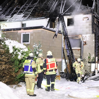 Fotos eines ausgebrannten Hauses